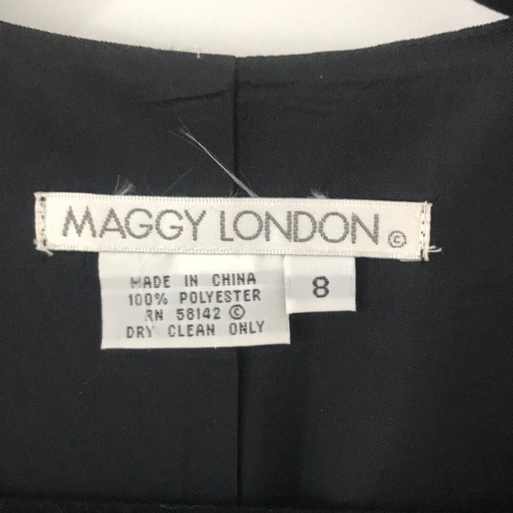 Ankle-length black dress by Maggy London - Picture 2 of 5
